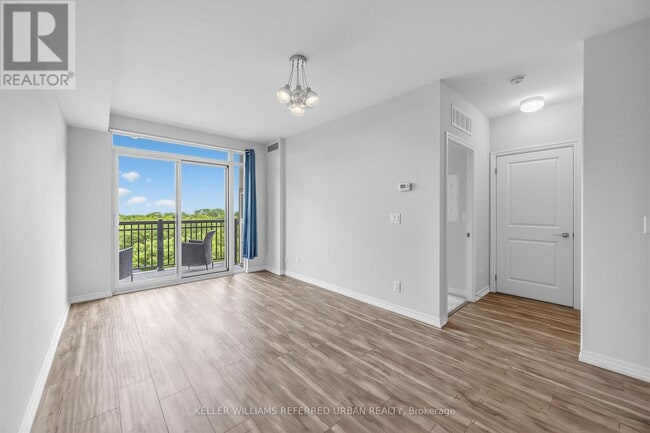 Building Photo - 3563 Lake Shore Blvd W