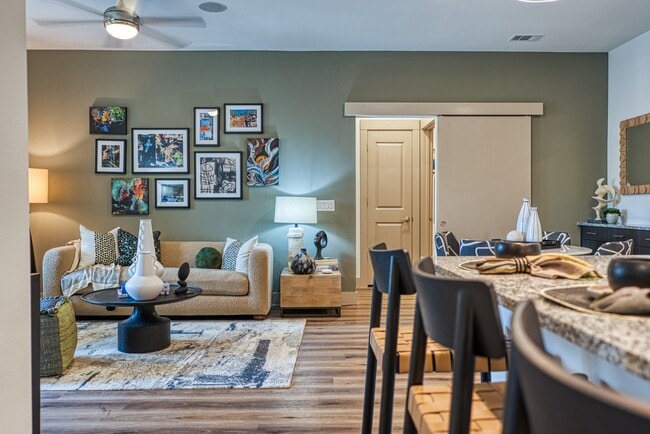 Building Photo - Alexan Braker Pointe