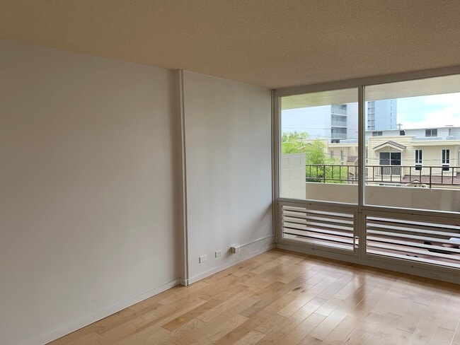 Makiki Condo with Utilities Included in Rent - Makiki Condo with Utilities Included in Rent