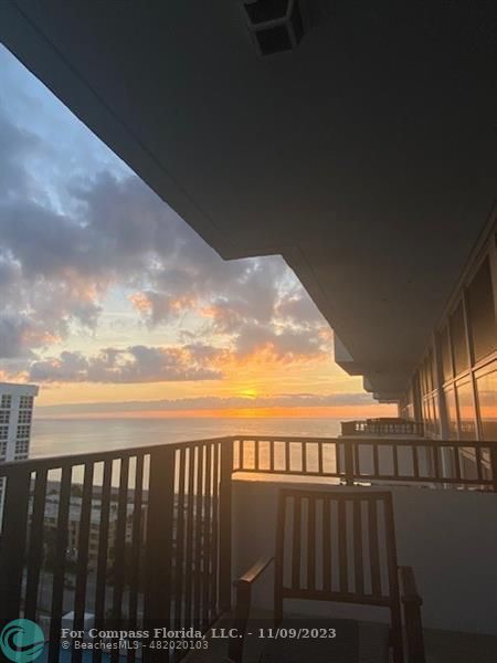 Foto del edificio - 525 N Ocean Blvd