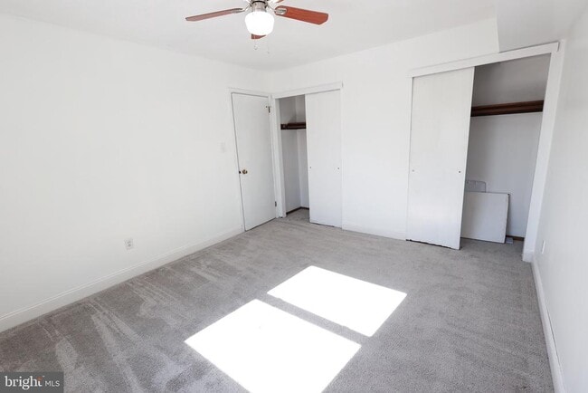 Building Photo - 8 Fanelli Ln