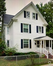 Building Photo - 89 Butler St