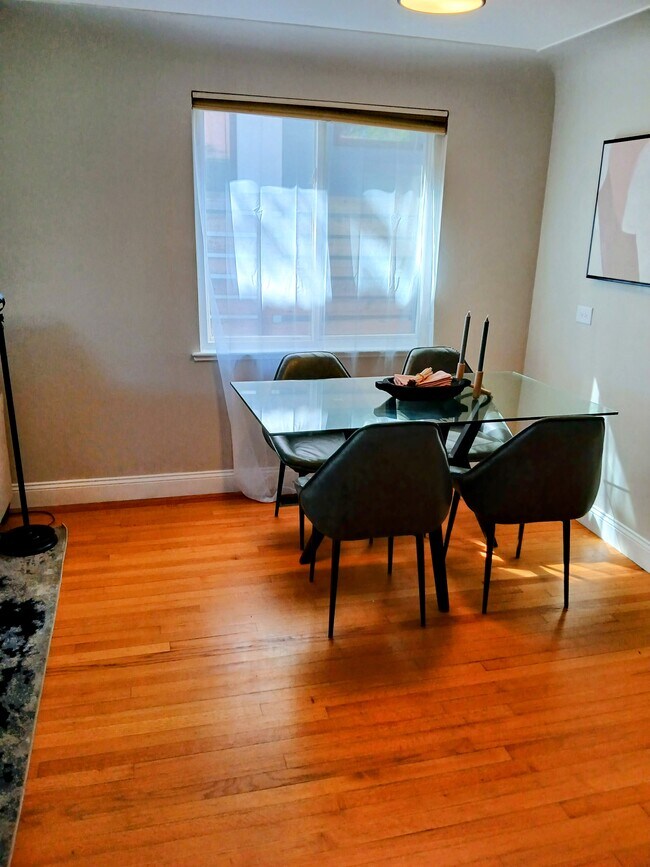 Foto del edificio - 2255 Meade St
