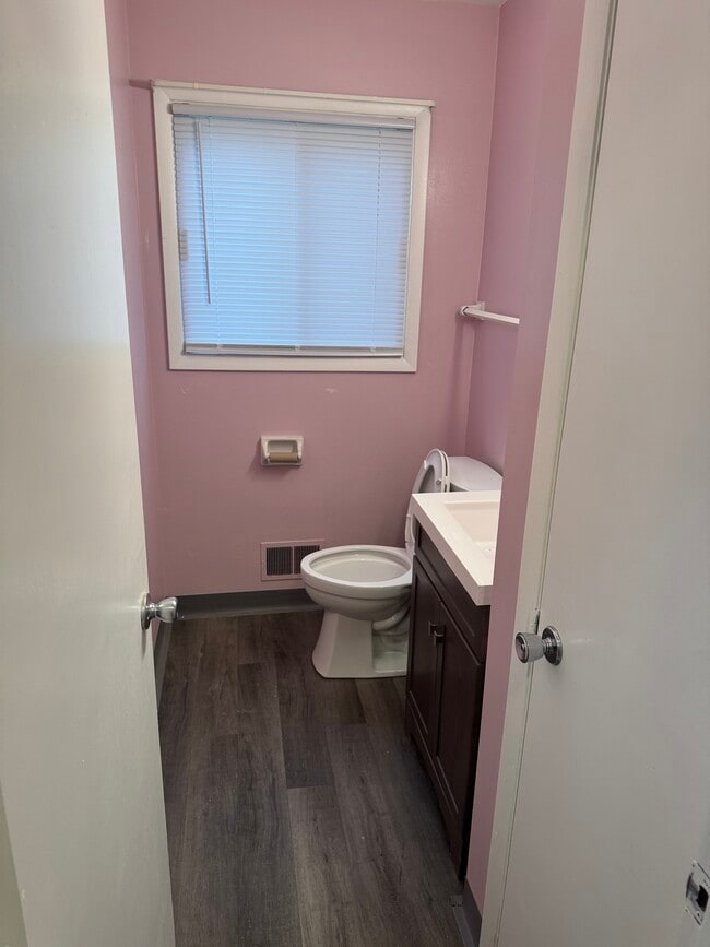 Foto del edificio - 6262 S Robert Ave