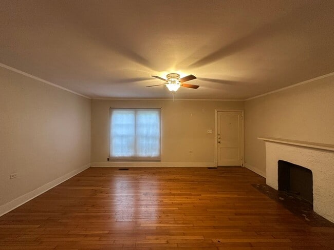 Building Photo - Rowland Duplex 130/130 1/2 *LEASE UP*