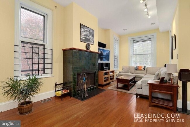 Building Photo - 1000 N Street NW-