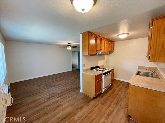 Building Photo - 3361 Butterfield Ave