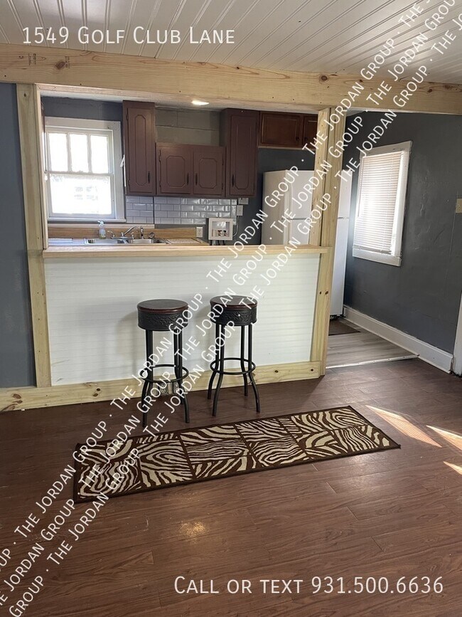 Foto del edificio - 1549 Golf Club Ln
