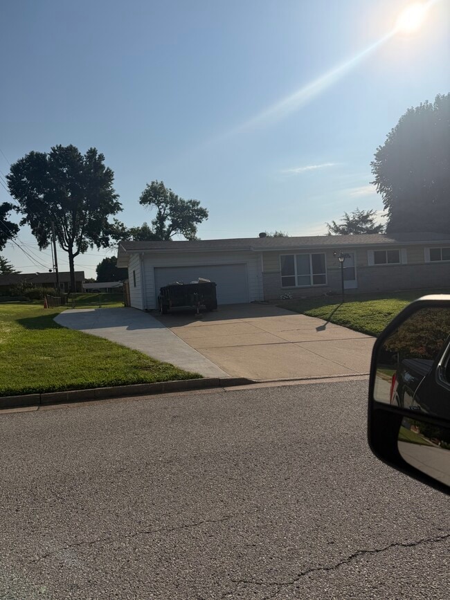 Building Photo - 118 Connie Dr