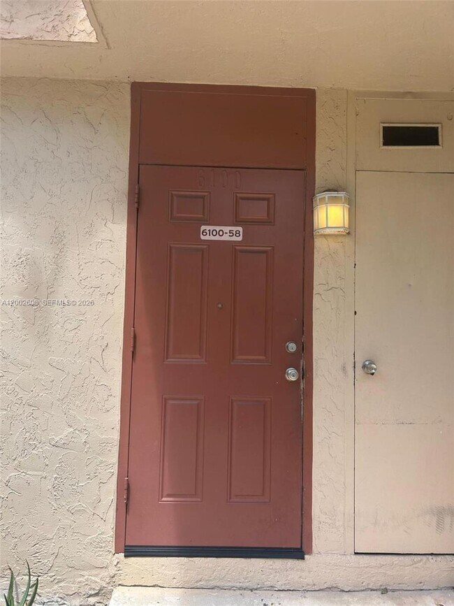 Building Photo - 5966 SW 68th St