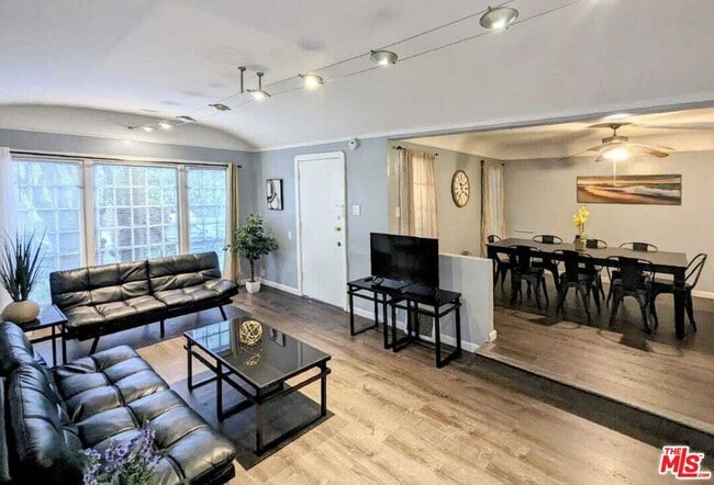 Foto del edificio - 606 N Alta Vista Blvd