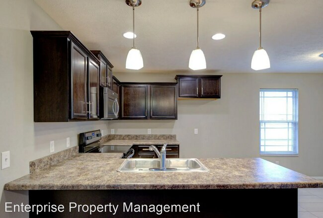 Foto del edificio - 3 br, 2 bath House - 1702 N Hoover Dr