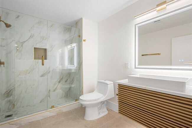 Foto del edificio - 602 W 28th St