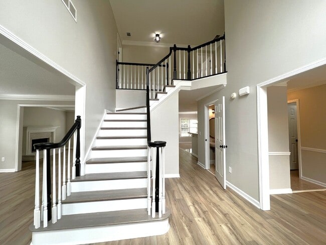 Foto del edificio - 12560 Crabapple Chase Dr