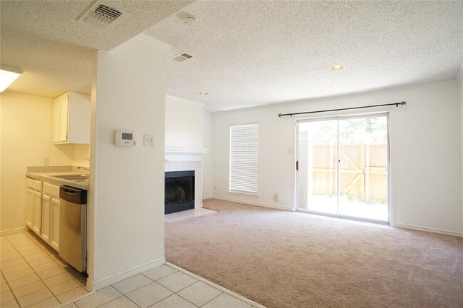 Foto del edificio - 8400 Hickory St