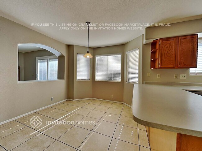 Foto del edificio - 4643 N 100th Ave