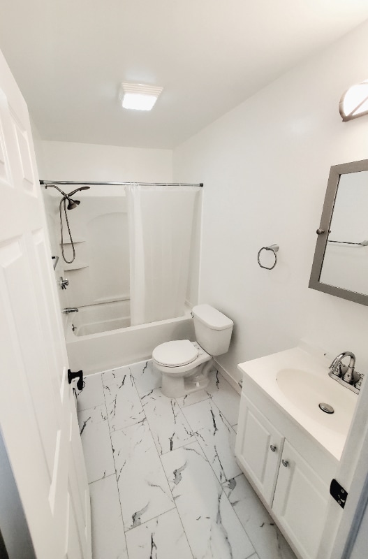 44 High St, Killingly, CT 06239 Room for Rent in Killingly, CT