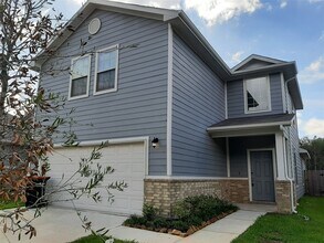 Building Photo - 16568 Moss Ln