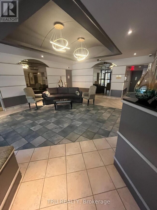 Photo du bâtiment - 158-158C McArthur Ave.