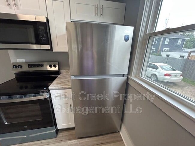 Foto del edificio - 839 Allison Ave