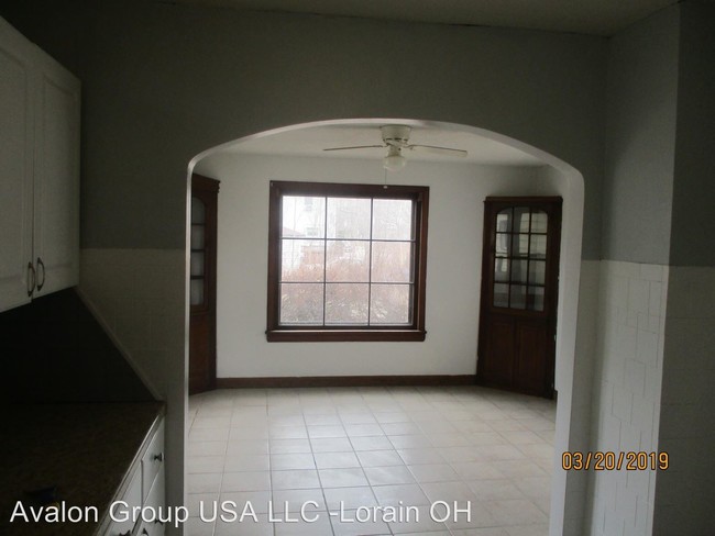 Building Photo - 3 br, 1 bath House - 1100 W 12th St