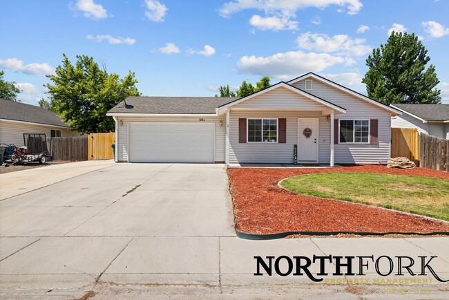 Building Photo - Quaint Nampa Home with RV/Boat Parking