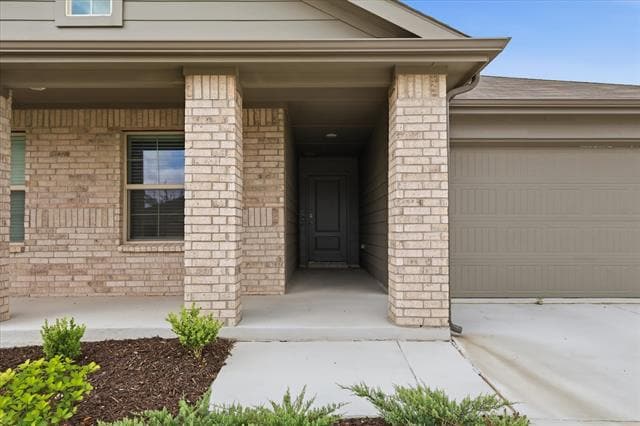 Building Photo - 845 Round Robin Ln