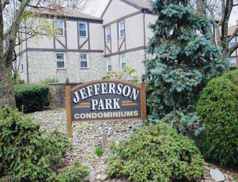 224 Newman St, Metuchen, NJ 08840 Townhome Rentals in Metuchen NJ