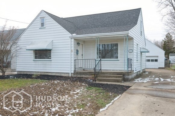Foto principal - AVAILABLE NOW! - 216 Westview Ave, Hubbard...