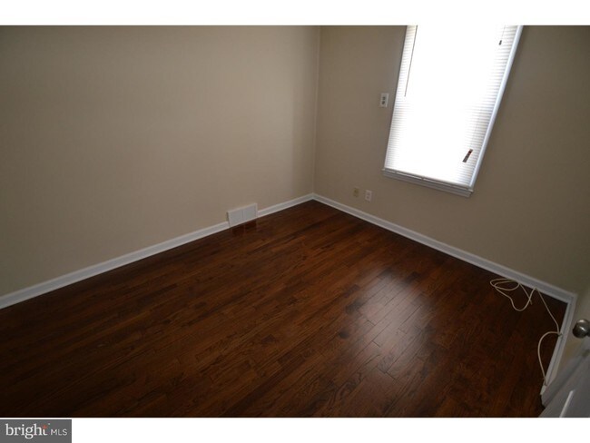 Building Photo - 317 Fetter Ave