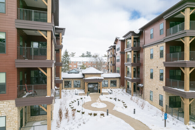 Foto del edificio - The Crescent at Oakleaf Village  