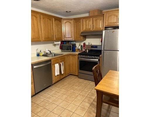 Foto del edificio - 14 Auburndale Ave