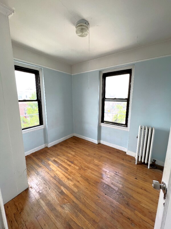 Building Photo - 21-78 35th St