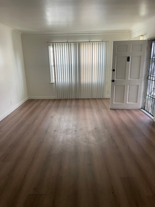 Building Photo - 4243 W Slauson Ave