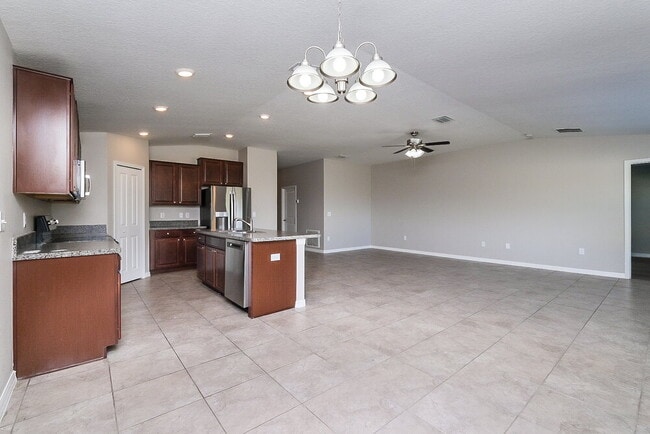 Building Photo - 1758 Broad Winged Hawk Dr