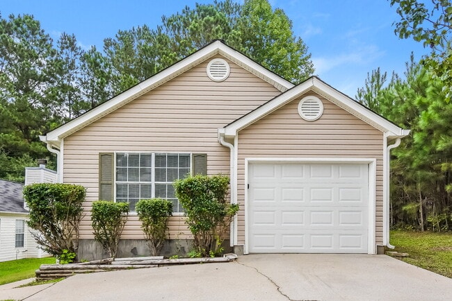 Building Photo - 1560 Wembley Dr