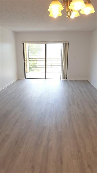 Foto del edificio - 9370 SW 8th St