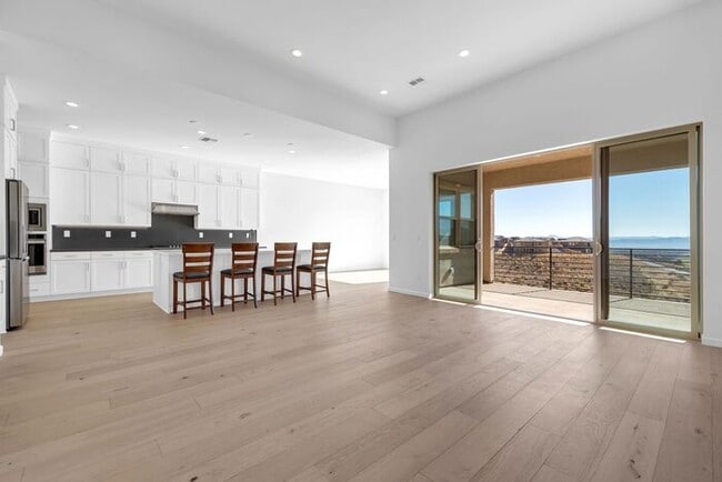 Building Photo - 9154 Wild Skies Wy