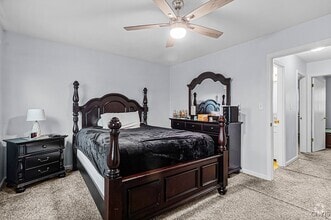 Building Photo - 9395 Pine Grove Ln