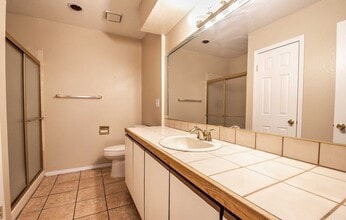 Building Photo - 1311 Del Mar St