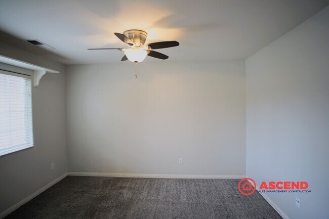 Foto del edificio - Beautiful Home in Northwest Bakersfield!