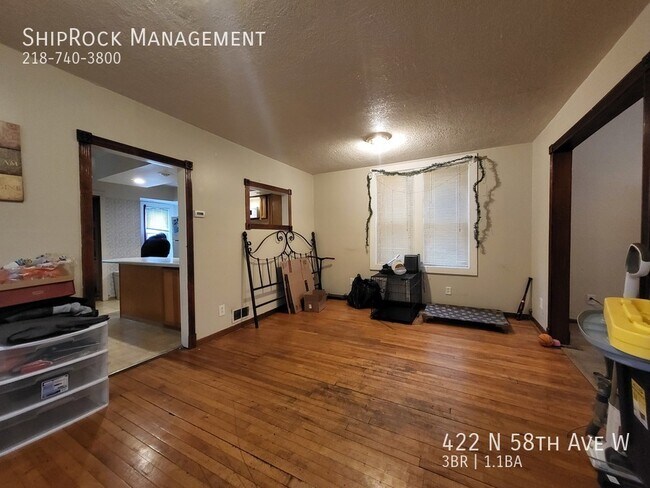 Building Photo - 422 N 58th Ave W