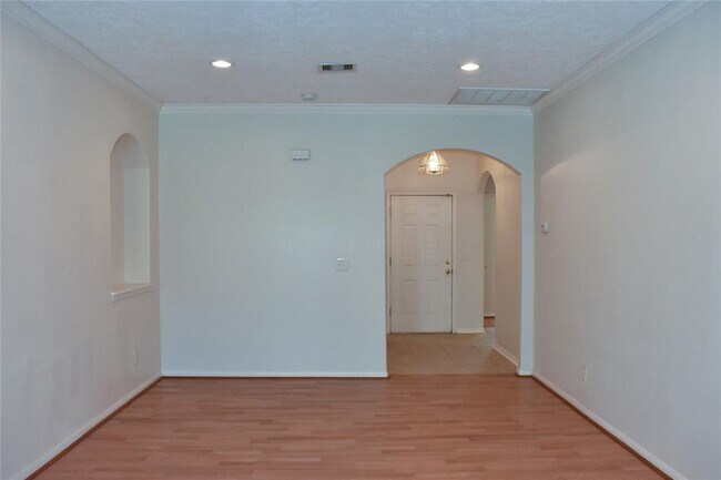 Building Photo - 4118 Sevan St