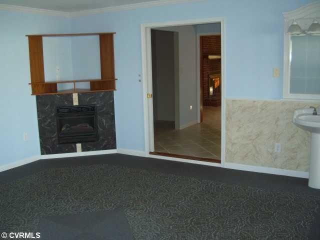Building Photo - 9603 Nandina Dr
