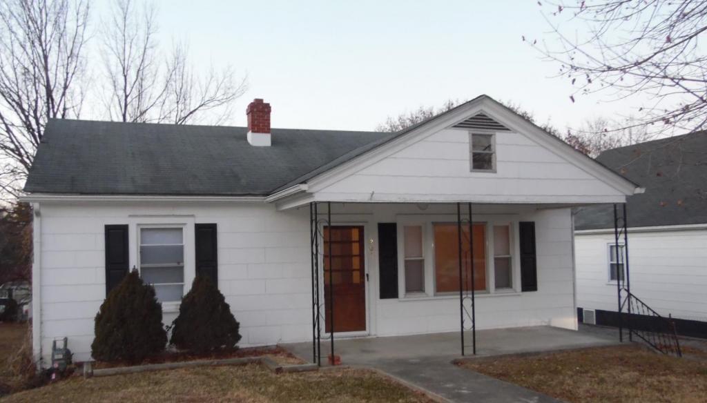 Primary Photo - 207 Walker Street
