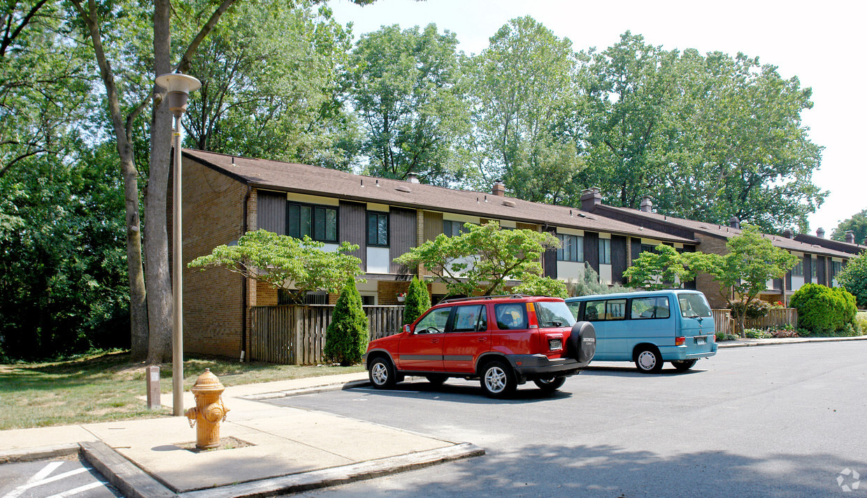 Foto del edificio - Still Pond Condominiums