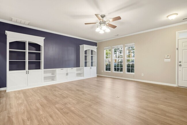 Foto del edificio - 3 Bedroom, 2.5 Bathroom Townhouse with Fenced in Backyard! Located in Breckenridge, Morrisville -...