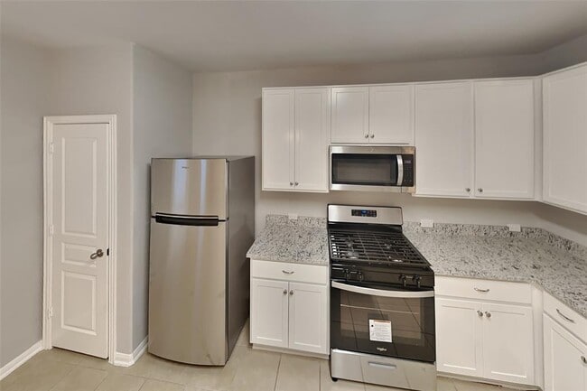 Building Photo - 20402 Friesian Trail
