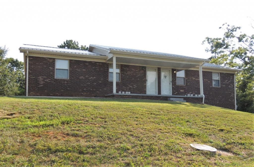 2882 Blue Ridge Drive House Rental in Morristown, TN