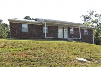 Building Photo - 2884 Blue Ridge Dr